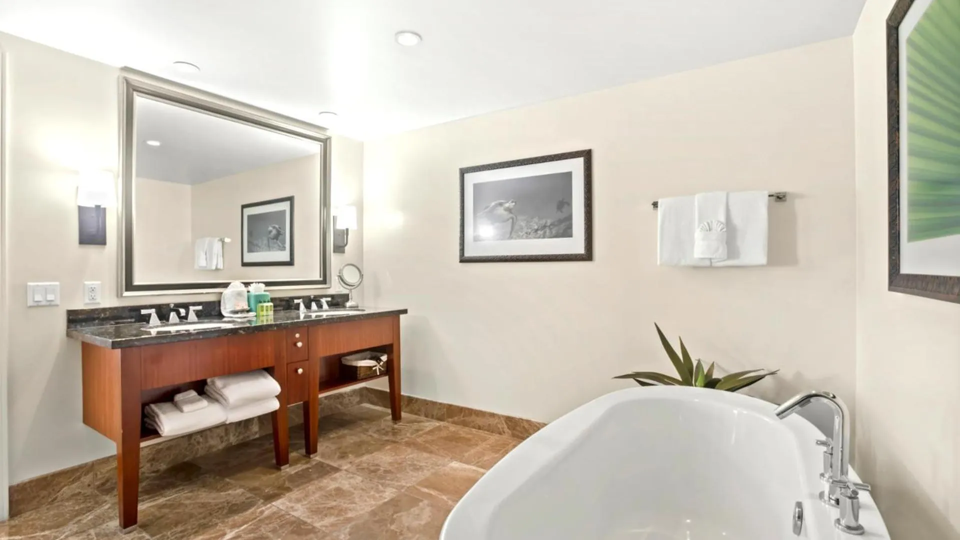 Apartment Kbm Resorts Free Car Honua Kai Konea Hkk-449 Amazing Ocean View Beach Gear Kaanapali